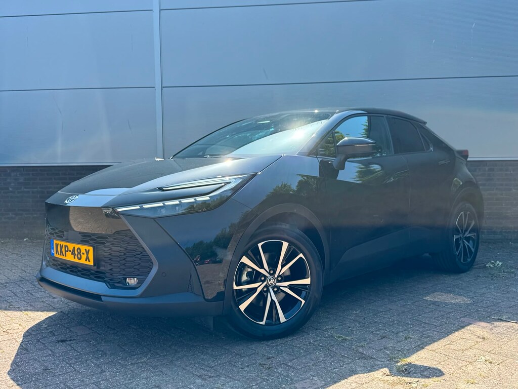 Toyota C-HR / C-HR+ 2.0 Plug-In Hybrid 220 Business Plus Automaat 223Pk