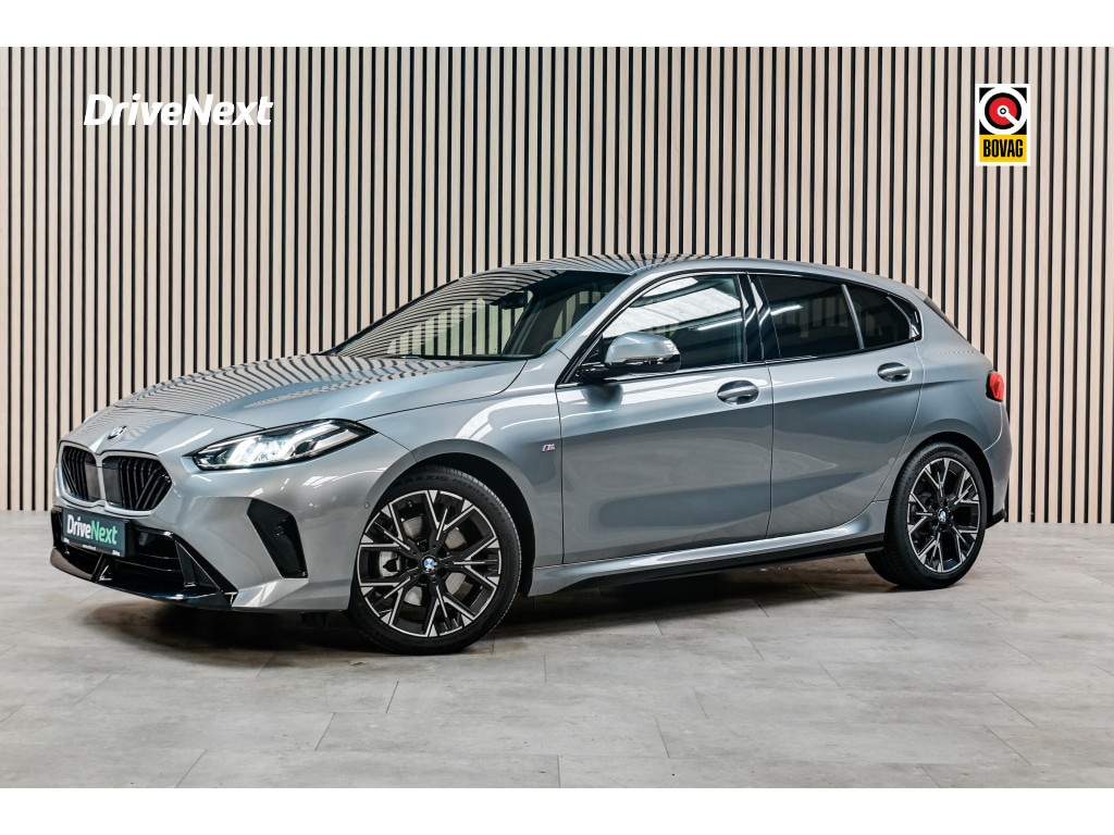 BMW 1-Serie Limousine 120 M Sport | PANO | ACC | Harman Kardon