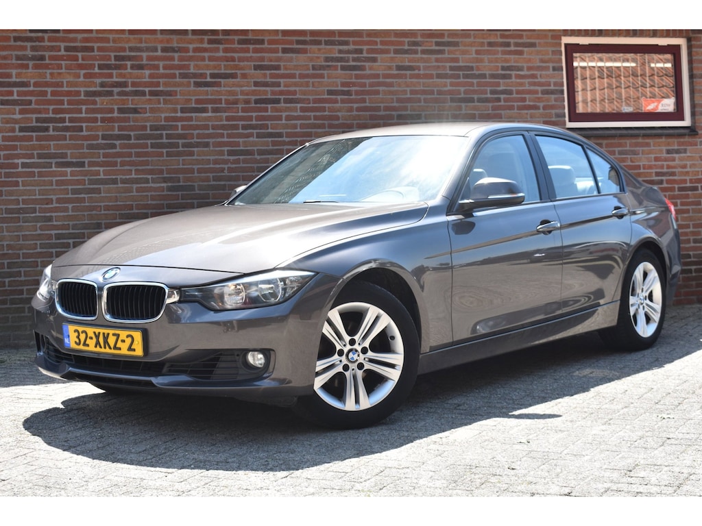 BMW 3-Serie 320i Executive '12 Leder Navi