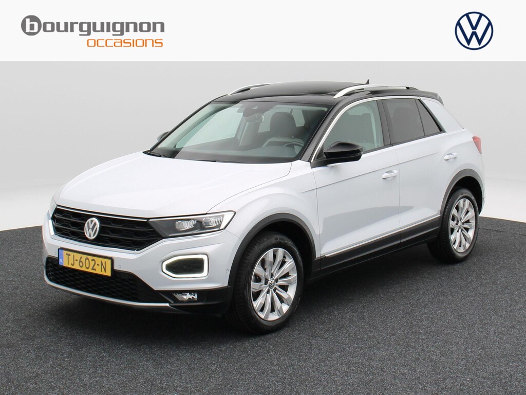 Volkswagen T-Roc 1.5 TSi Sport 150 Pk | Trekhaak | Adaptive Cruise | Camera | CarPlay | Panorama dak | 17 Inch | 159.197 Km !!