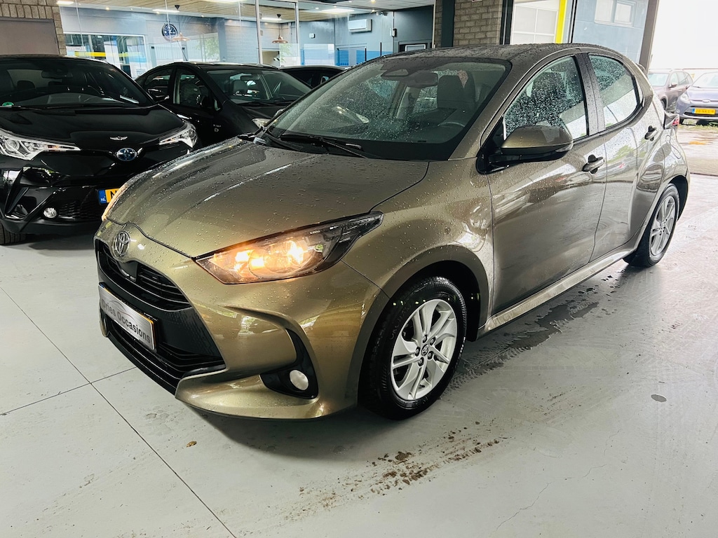 Toyota Yaris 1.5 Hybrid 115 Business NAP Apple Carplay