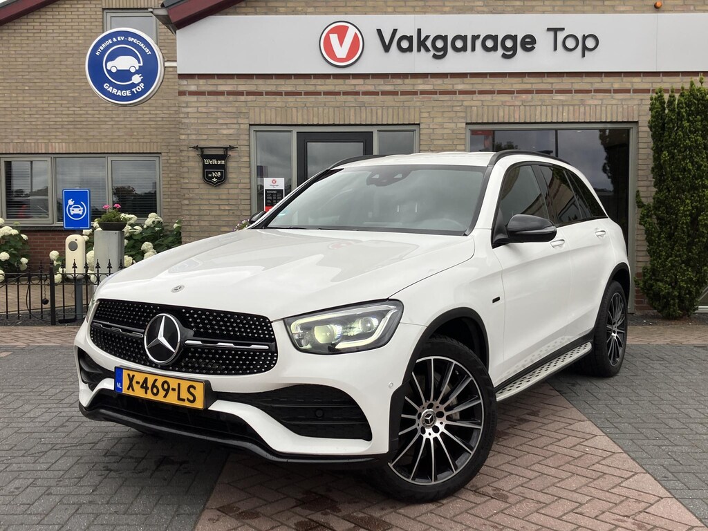 Mercedes-Benz GLC 300e 4MATIC AMG | MBUX | Trekhaak | Leder