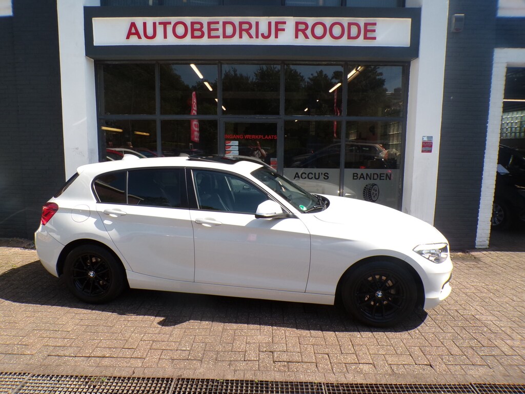 BMW 1-Serie 118i High Executive Automaat PANO DAK,2 EIGENAAR,CAMERA,PDC,SCHUIFDAK !!!