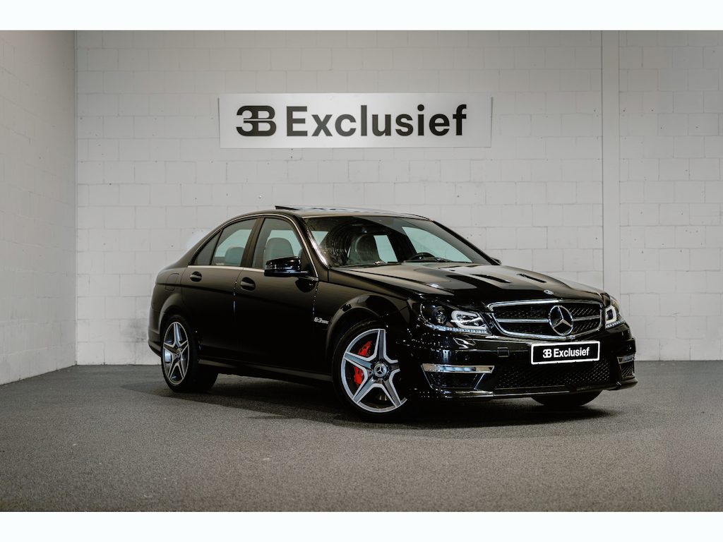 Mercedes-Benz C-klasse 63 AMG |schuifd. | Keyless-go | AMG Perf. package | Carbon | P30 | 485 pk |