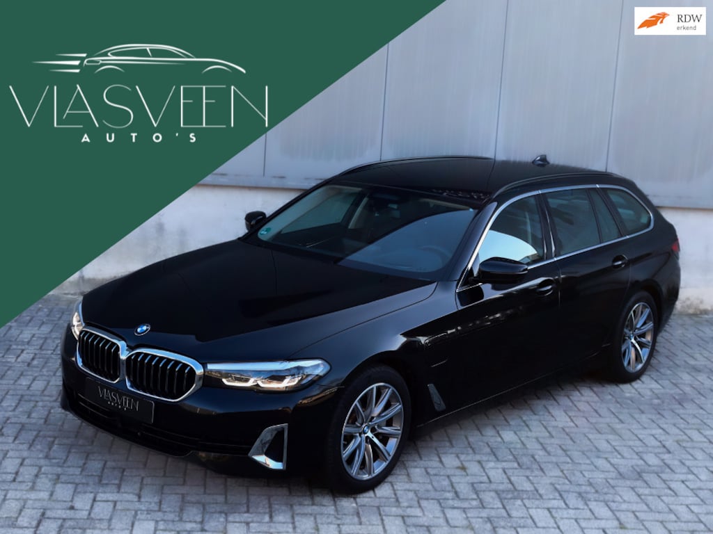 BMW 5-Serie Touring 530e Luxury trekhaak, btw!