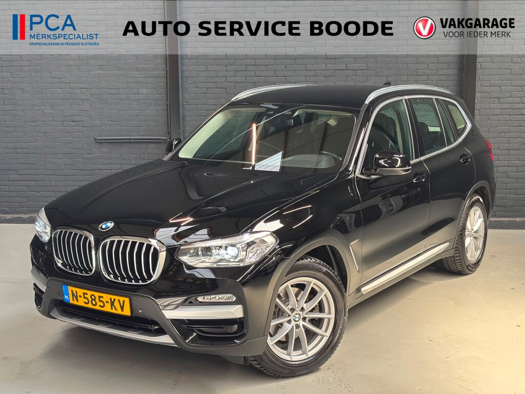 BMW X3 XDrive20i (184 pk) Executive automaat - sportstoelen - half leder - elek. trekhaak - groot navigatie