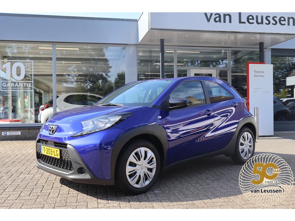 Toyota Aygo X PLAY AIRCO CAMERA AD-CRUISE APPLE/ANDROID NL-AUTO