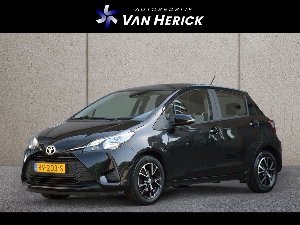 Toyota Yaris 1.0 VVT-i Comfort | Airco | LM Velgen