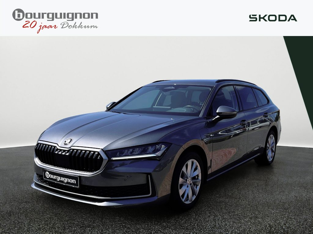 Skoda Superb Combi 1.5 TSI PHEV Edition | 204 Pk | Trekhaak | A-Camera | Elec. A-Klep | SOH 99% | Massage |