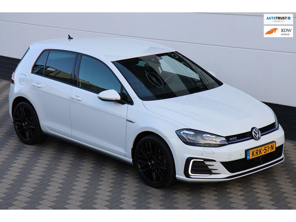 Volkswagen Golf 1.4 TSI GTE PHEV DSG Virtual Camera ACC Navi