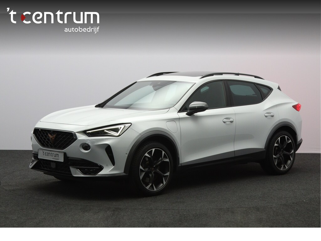 CUPRA Formentor 1.4 e-Hybrid 245 PK VZ Performance PHEV, Panoramadak, Trekhaak, Leder