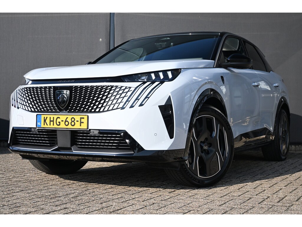 Peugeot E-3008 GT Long Range 230 97 kWh DEMO-DEAL! Direct Leverbaar! | Navigatie | Achteruitrijcamera | Climate Control | Apple Carplay & Android Auto | !!