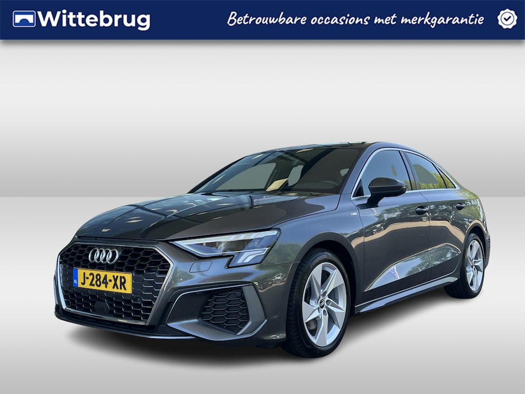Audi A3 Limousine 30 TFSI 110pk S edition / 2X S-Line / Navigatie / Climatecontrol / Parkeersensoren achter / 17'' LMV HAL