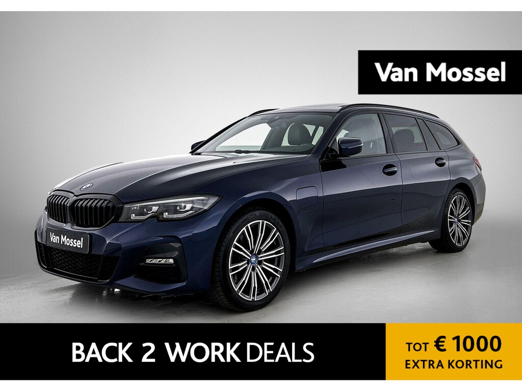 BMW 3-Serie Touring 320e | M-SPORT | PANORAMADAK | STOELVERWARMING | NAVIGATIE | LEDER | ELEKTRISCHE ACHTERKLEP | ELEKTRISCHE STOEL |