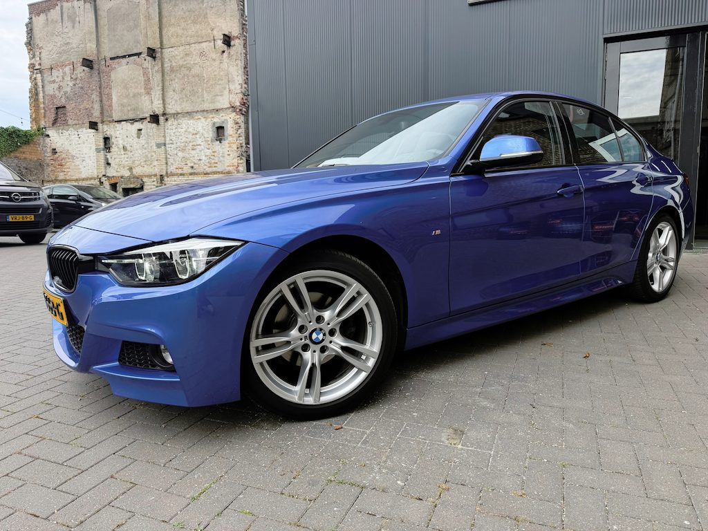 BMW 3-Serie 318i Edition M Sport Shadow Executive