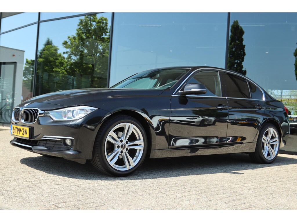 BMW 3-Serie 316I HIGH EXECUTIVE AUT. | LEDER | NAVI | STOELVERW. | PDC | LMV