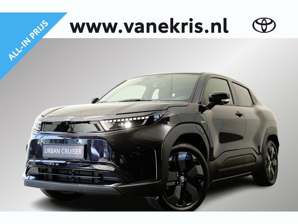 Toyota Urban Cruiser Dynamic 61 kWh direct leverbaar.