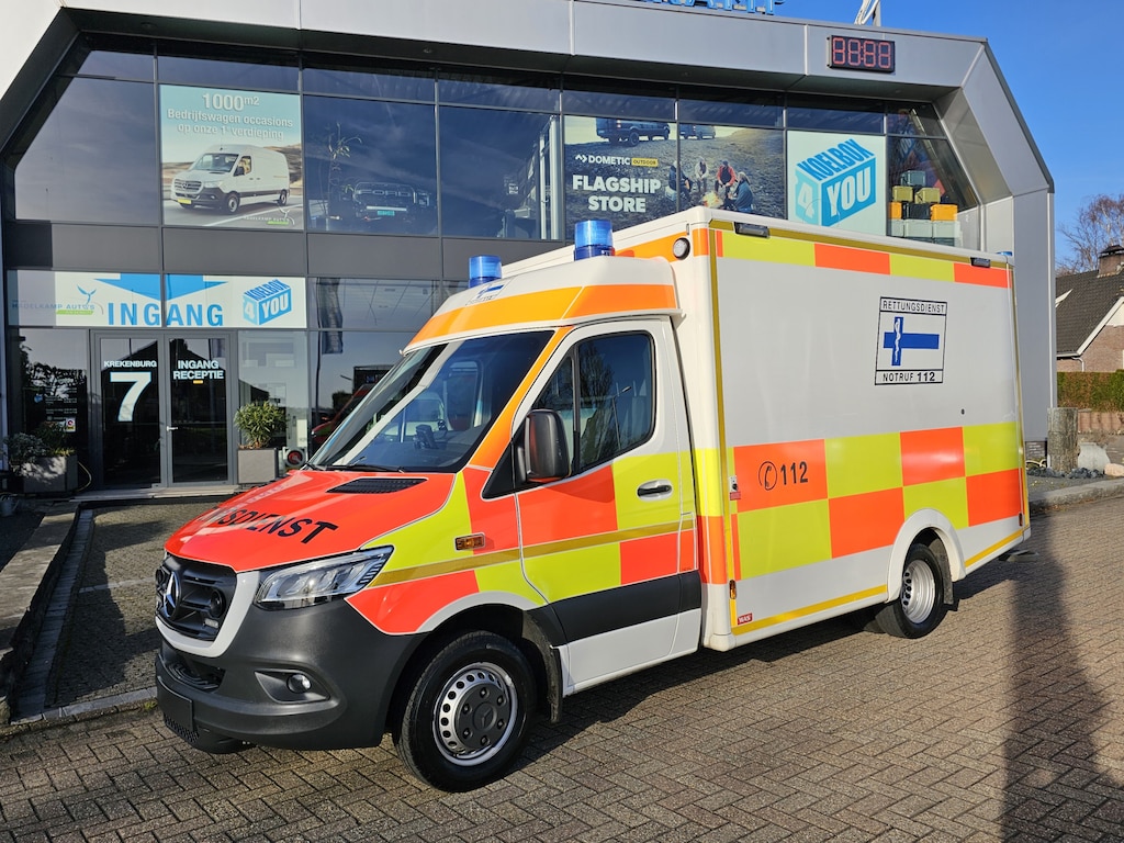Mercedes-Benz Sprinter Ambulance 519 3.0 CDI L2