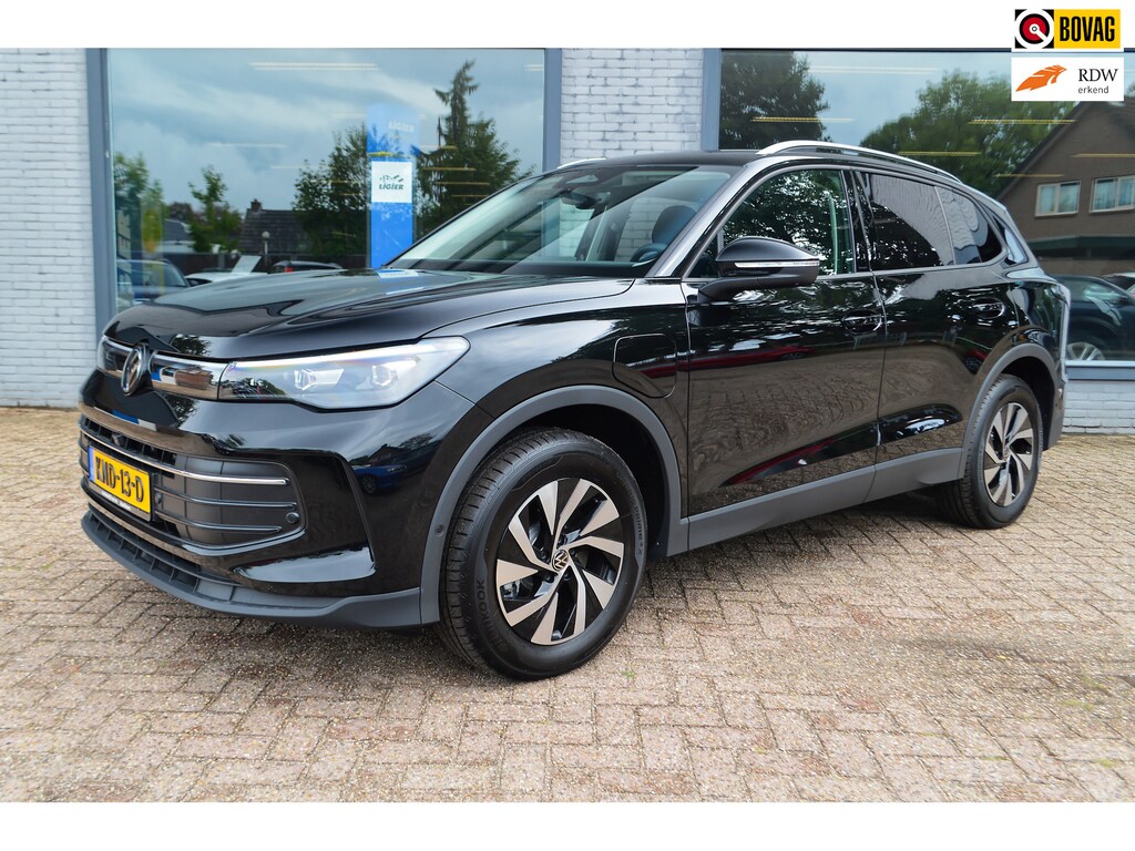 Volkswagen Tiguan NIEUW 1.5 eHybrid Life Edition SUPERDEAL! STOEL/STUUR VEWRW> 360 CAMERA