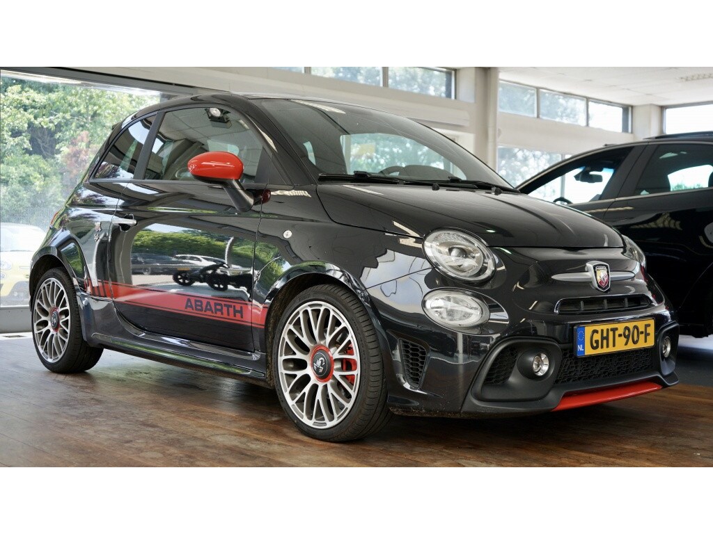 Abarth 500 1.4 T-Jet Abarth 595 | Sport uitlaat | Beats | Carplay |