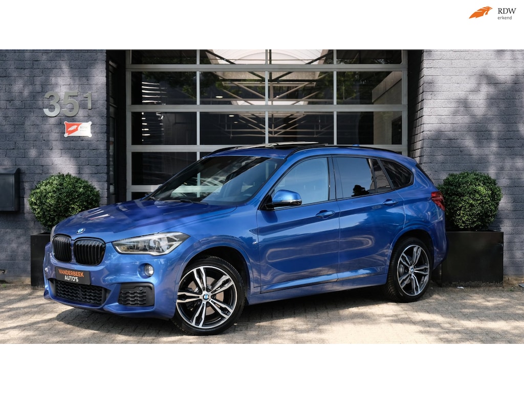 BMW X1 SDrive20i High Executive M-Sport ACC| HUD|PANO|H/K|1E EIG|VOL!
