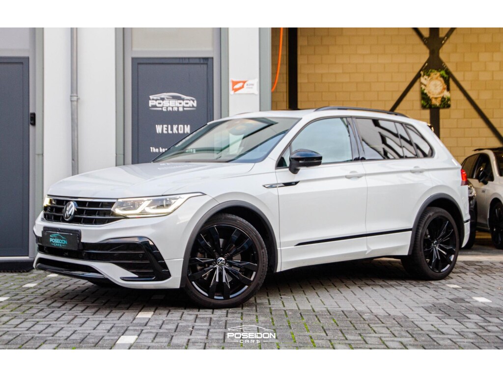 Volkswagen Tiguan 2.0 TSI 4Motion R-LINE | PANORAMADAK | 360 CAMERA | HEAD-UP | SFEERVERLICHTING | STUURVERWARMING | BOMVOLL!!