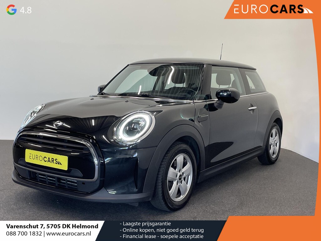 MINI Cooper 1.5 Business Edition 3-D LED Navi 8.8 inch Cruise DAB+ Airco Zwart Dak