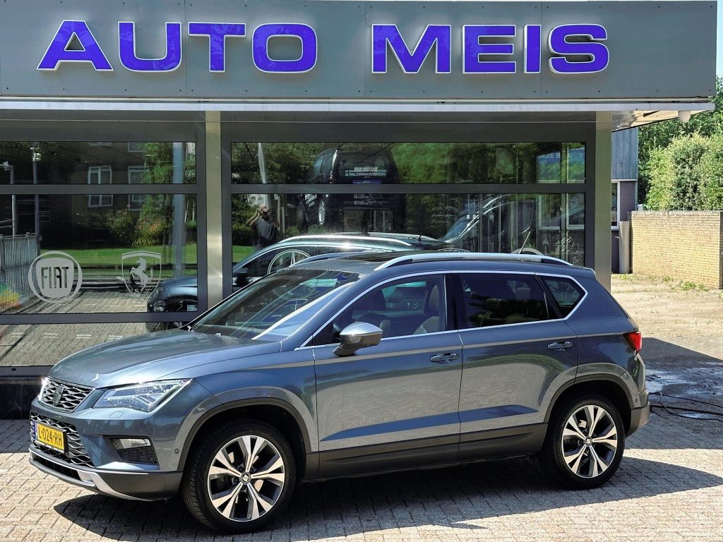 SEAT Ateca 1.4 Eco TSi Xcellence Automaat Panoramadak Camera Navi Cruise Trekhaak