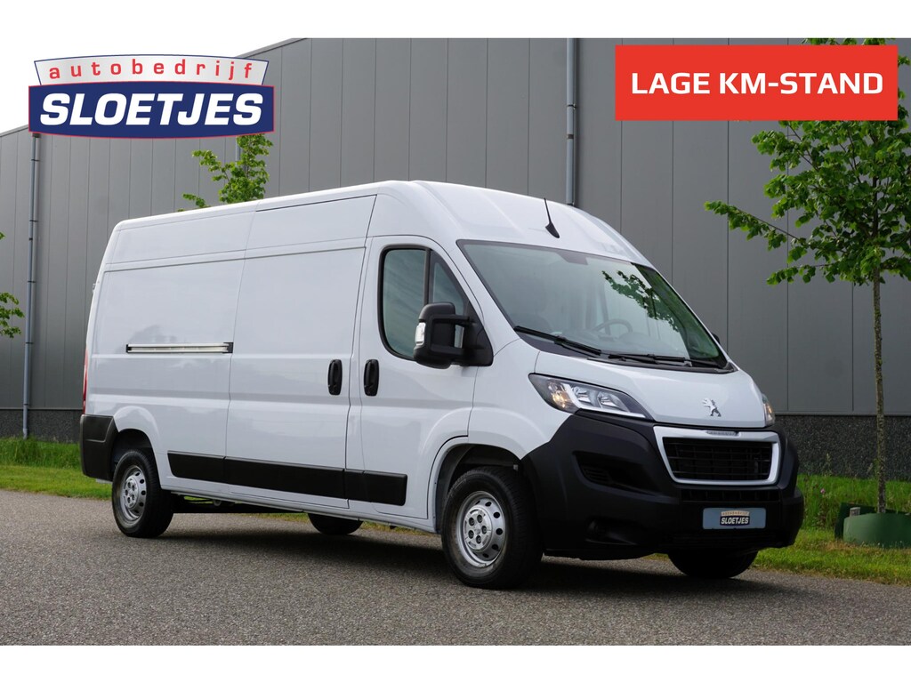 Peugeot Boxer 2.2 BlueHDi 140 L3H2 3.5t in Topstaat |Camera |Cruise |Carplay |Android auto |Airco |Betimmering |1e eigenaar |Lage KM-stand |EURO6D |BPM vrij voor ondernemers |Mooie camperbasis