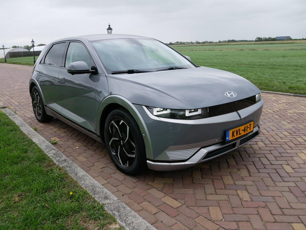 Hyundai Ioniq 5 SOLAR 73kWh LEATHER CLIMA ** 18999 NETTO **