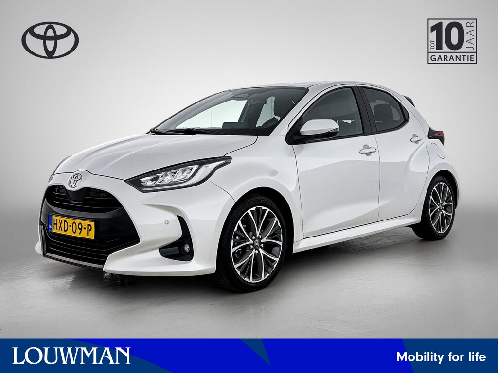 Toyota Yaris 1.5 Hybrid 130 Executive | BTW voertuig | Stoel+stuurverwarming | Dodehoek detectie | Parkeersensoren voor+achter | Apple CarPlay/Android Auto | Cruise Control Adaptive | Achteruitrijcamera |