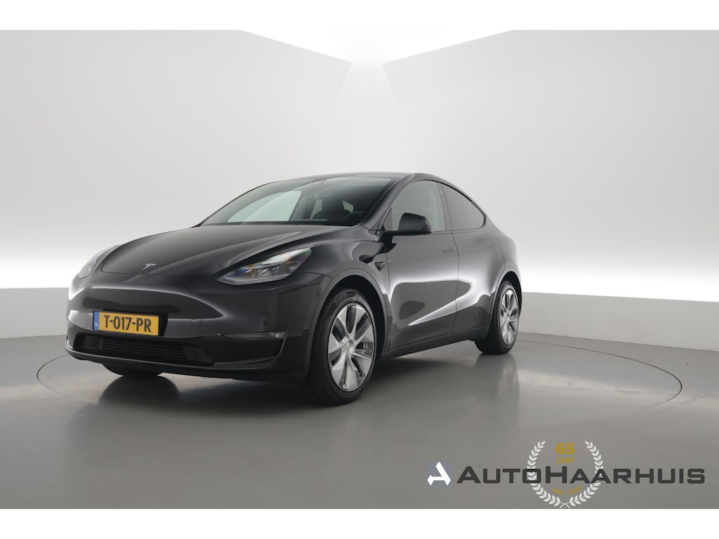 Tesla Model Y Long Range AWD 75 kWh | Autopilot | Pano | Voorst. + Achterbank Verw. | PDC V+A | Navi | Camera | Stuur Verw.