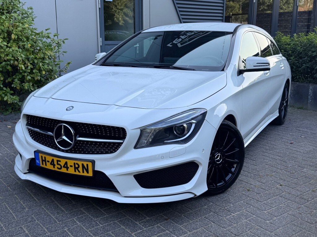 Mercedes-Benz CLA CLA 180 / AMG / LEDER / XENON / 18 INCH