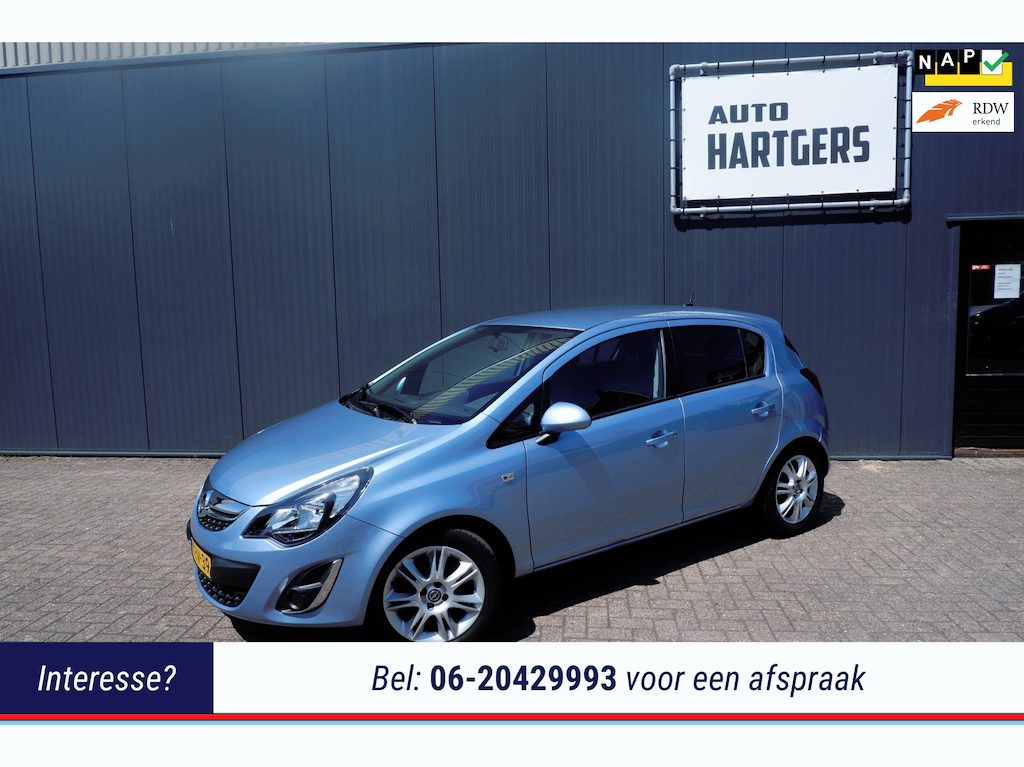 Opel Corsa 1.4-16V BlitZ nav,airco,goed onderhouden.