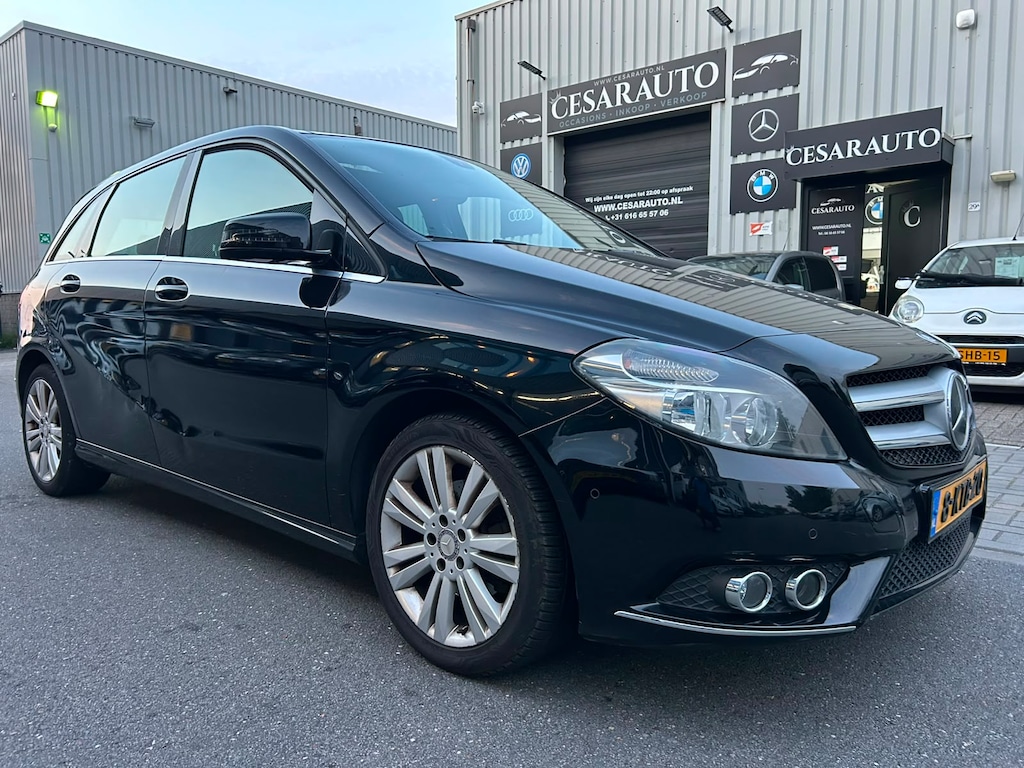 Mercedes-Benz B-klasse 180 Ambition AUTOMAAT / PANORAMA DAK