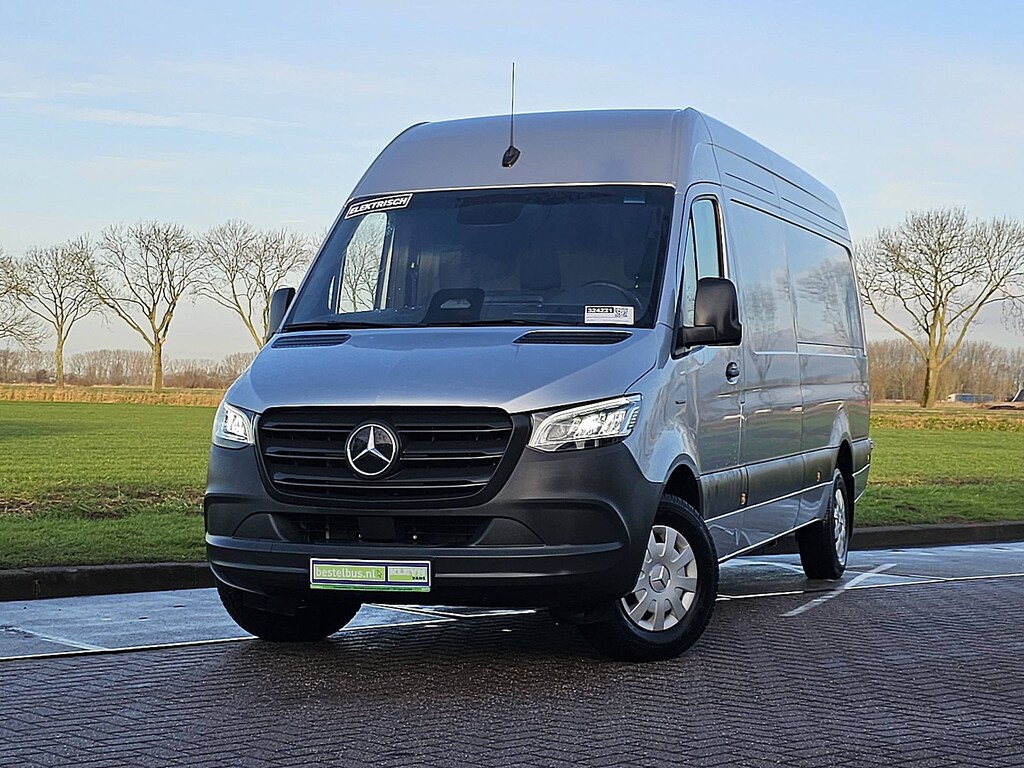 Mercedes-Benz eSprinter 320 L3H2 300KmWLTP