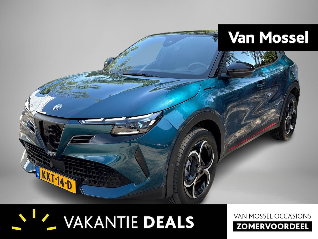Alfa Romeo Junior 1.2 Turbo Hybrid Ibrida Speciale | Navigatie | Parkeersensoren | Camera | Apple Carplay/Android Auto | LMV 18"| Cimate Control | Cruise control |