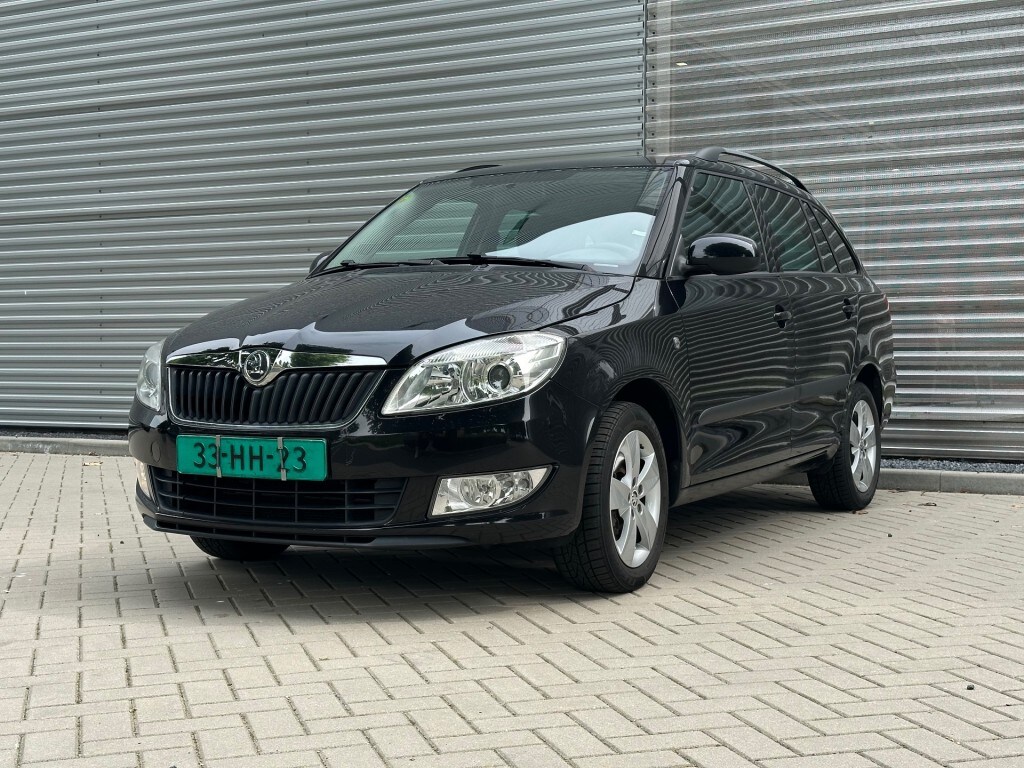 Skoda Fabia 1.2 TSI ELEGANCE AIRCO/LM VELGEN/AUTOMAAT !!