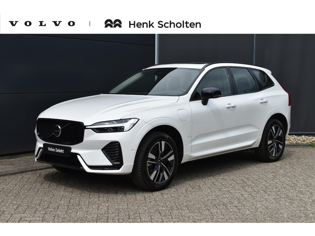 Volvo XC60 T6 Plug-in hybrid AWD Plus Dark | Panoramadak | Trekhaak | 360 graden camera | Verwarmbare voorstoelen en achterbank | Head up display | Stoel-/Stuurwiel verwarming | Premium audio by Harman Kardon | Allseason banden
