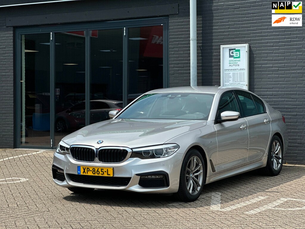 BMW 5-Serie 520i Corporate Lease Executive/M-PAKKET/NAVI/NL-AUTO NAP!!
