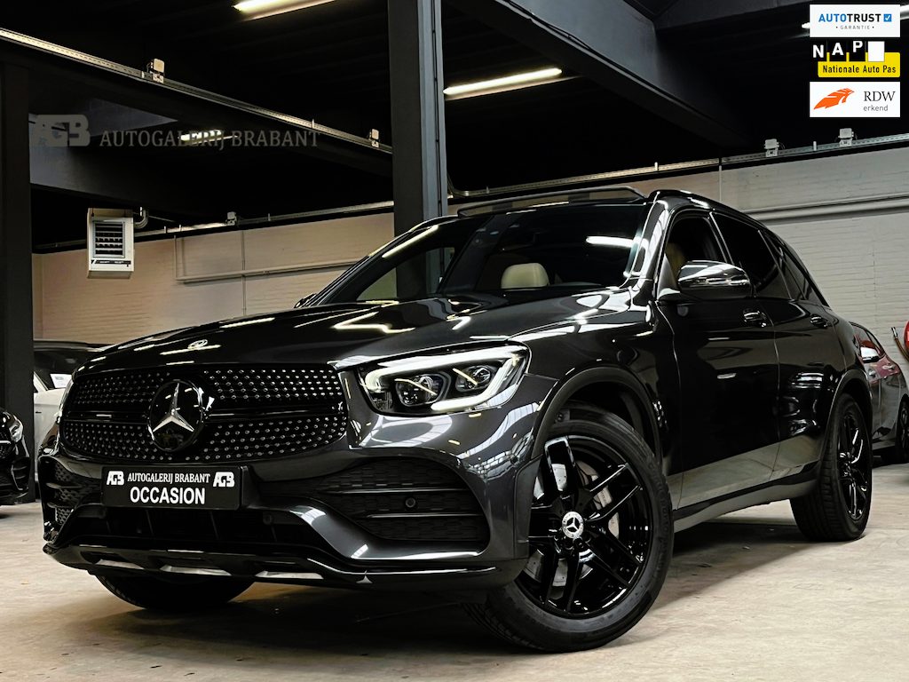 Mercedes-Benz GLC 200 4MATIC AMG Line Pano/Virtual/Carplay/Camera