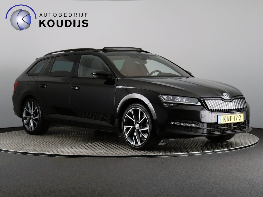 Skoda Superb Combi 1.4 TSI iV Sportline Business (Pano / Elek. trekhaak / 360 Camera / ACC / Standkachel / Vol)