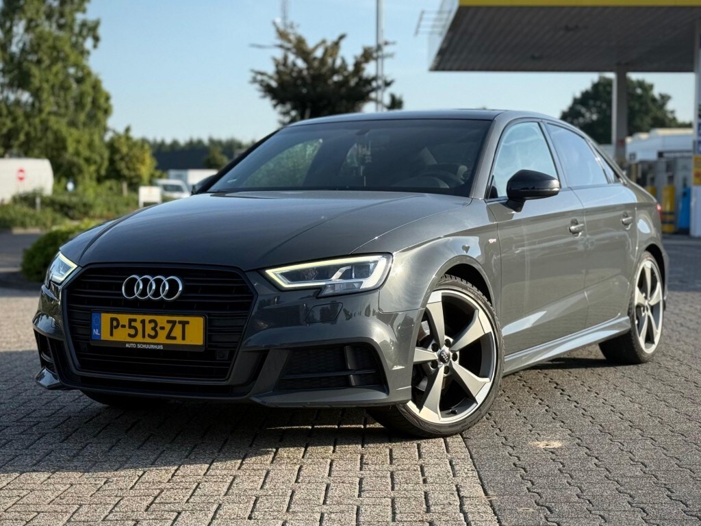 Audi A3 1.5 TFSI A/T S LINE PANO B&amp;O MASSAGE VIRTUAL CARPLAY