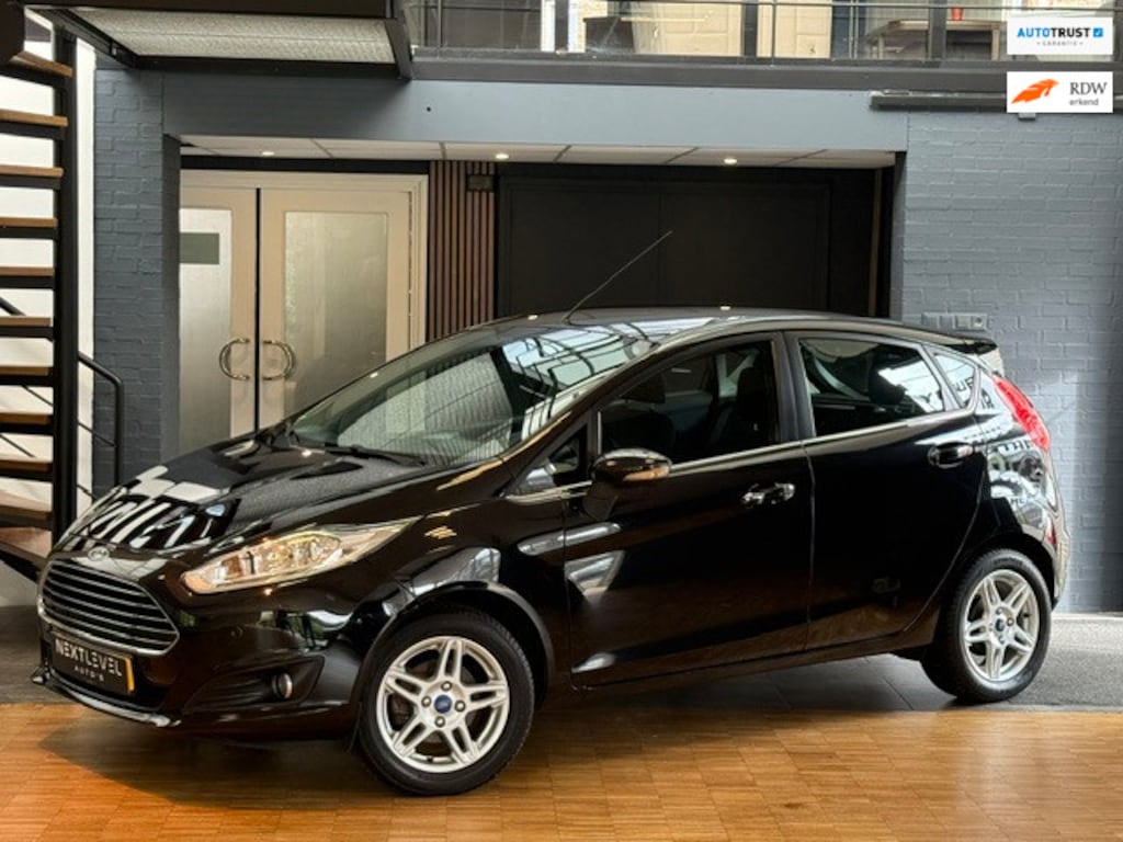 Ford Fiesta 1.6 Ti-VCT Titanium NIEUWE APK AUTOMAAT STOEL VERW.