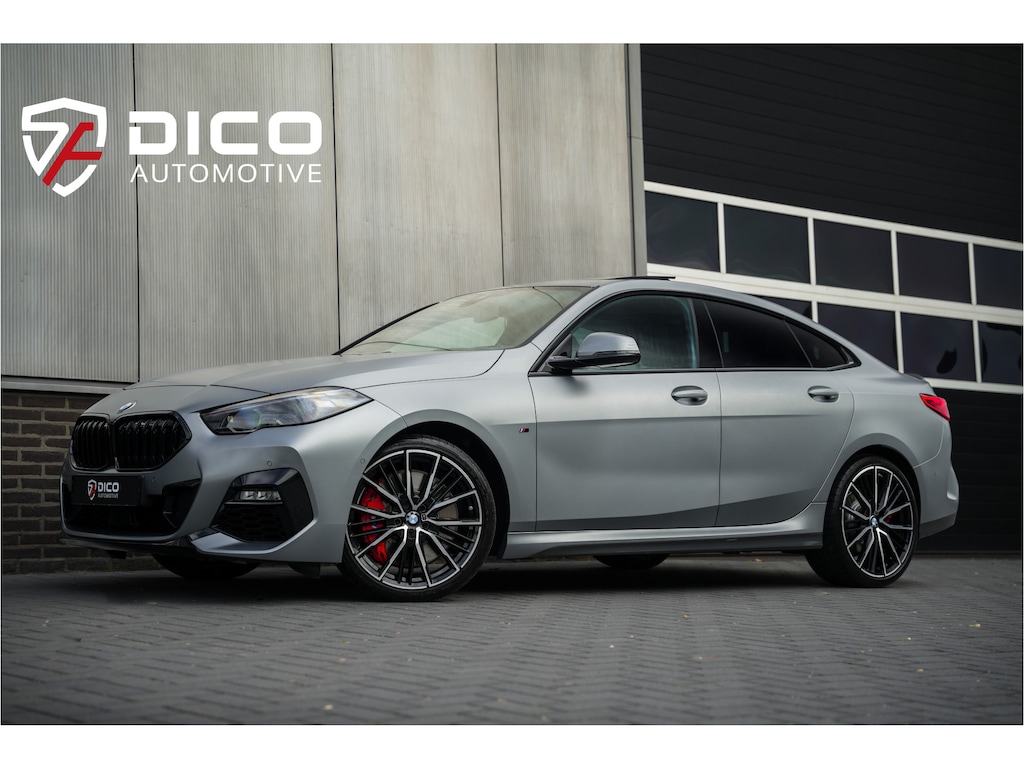 BMW 2-serie Gran Coupé 220i 179 pk M-Sportpakket / Frozen-Grey/ Pano-Dak/ Harman&Kardon/ Individual/ Keyless/ Camera/ Memory/ Adapt.Cruise/ Stoel+Stuurverw./ 19''LMV