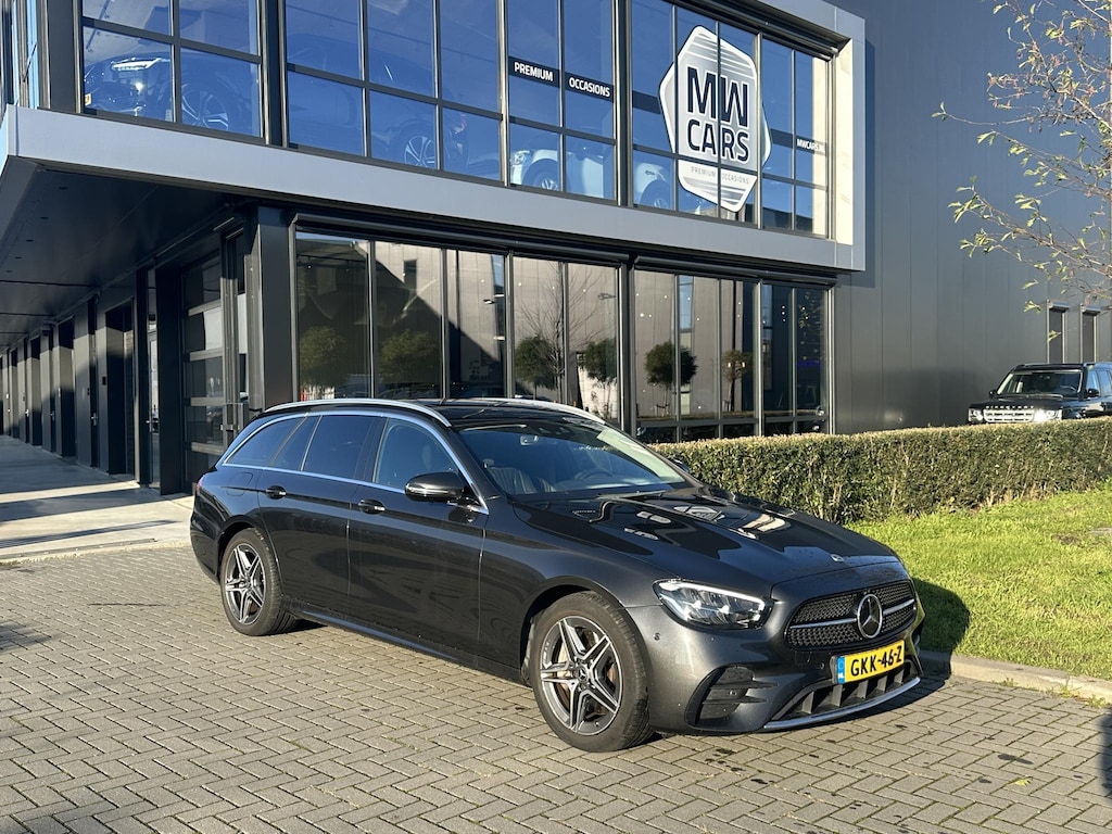 Mercedes-Benz E-klasse Estate 300 e AMG Leder, Schuifdak, 360 camera, Widescreen, ambilight