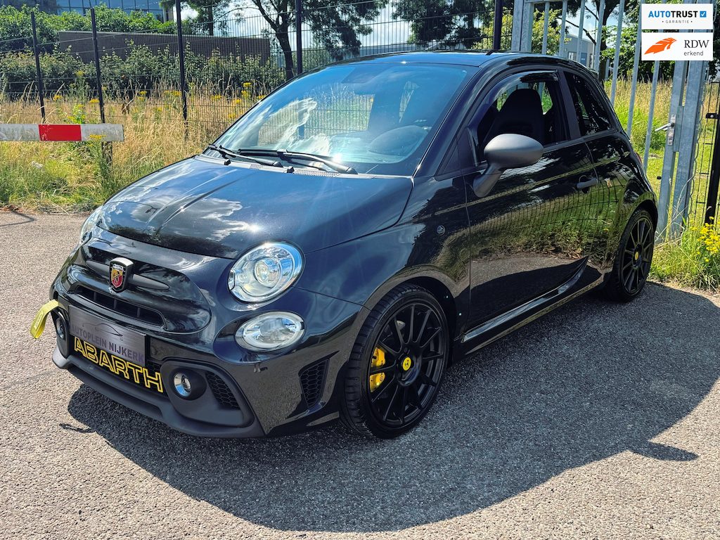 Abarth 695 1.4 T-Jet 180PK Competizione Carbon Sabelt Monza Beats