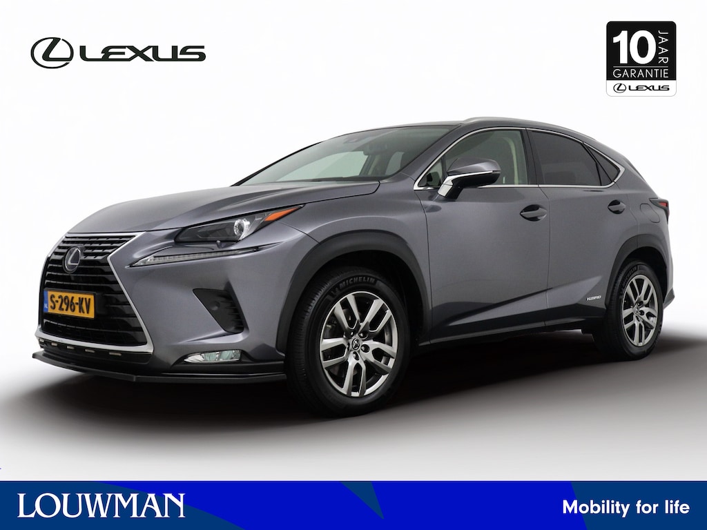 Lexus NX 300h AWD Luxury Edition | Dealer Onderhouden | Trekhaak | Stoel+stuurverwarming | Lederen bekleding | Voorstoelen Elektrisch Verstelbaar | Elektrische Achterklep | Cruise Control Adaptive |