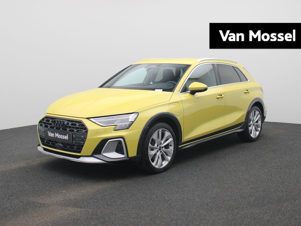 Audi A3 allstreet 40 TFSI e Advanced 204 PK | Adaptive cruise control | Sonos | Dodehoekdetectie | Stoelverwarming | Achteruitrijcamera | Climate control | Trekhaak | Privacy glas