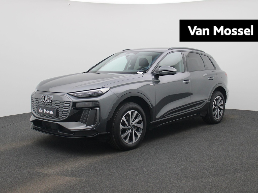 Audi Q6 e-tron edition performance 100 kWh | Adaptive cruise control | 360 graden camera | Dodehoekdetectie | Stuurverwarming | Climate control | Carbon pakket | Stoelverwarming voor & achter | Warmtepomp | Audi sound system |